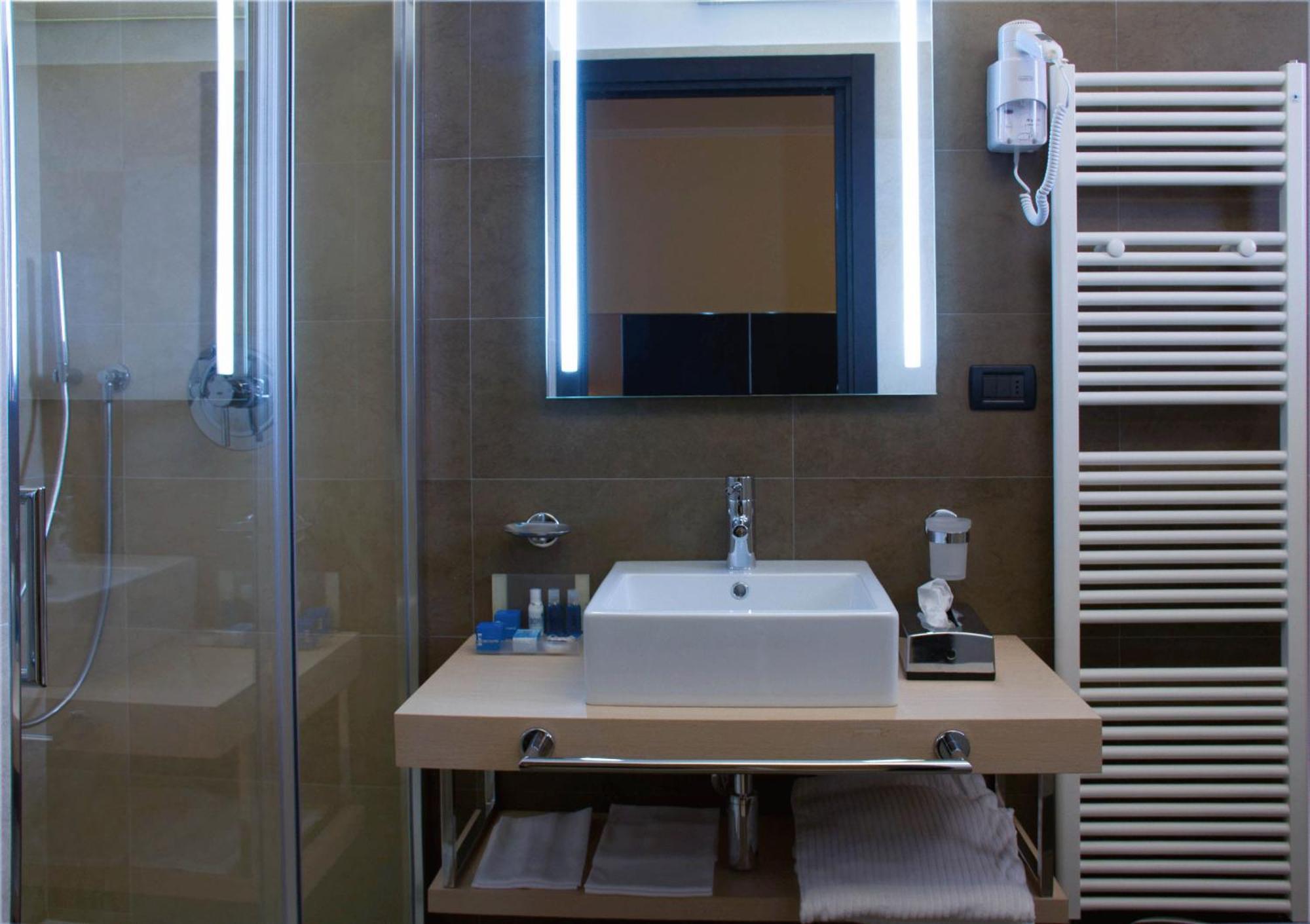 סן בנדטו דל טרנטו Hotel Imperial מראה חיצוני תמונה