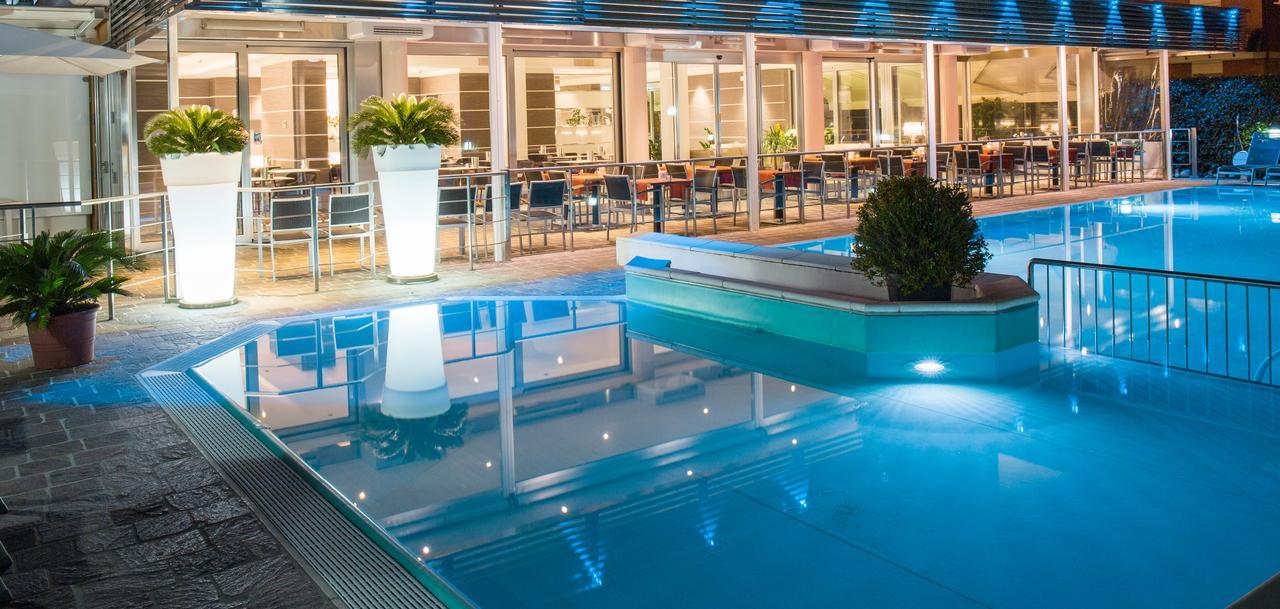 סן בנדטו דל טרנטו Hotel Imperial מראה חיצוני תמונה